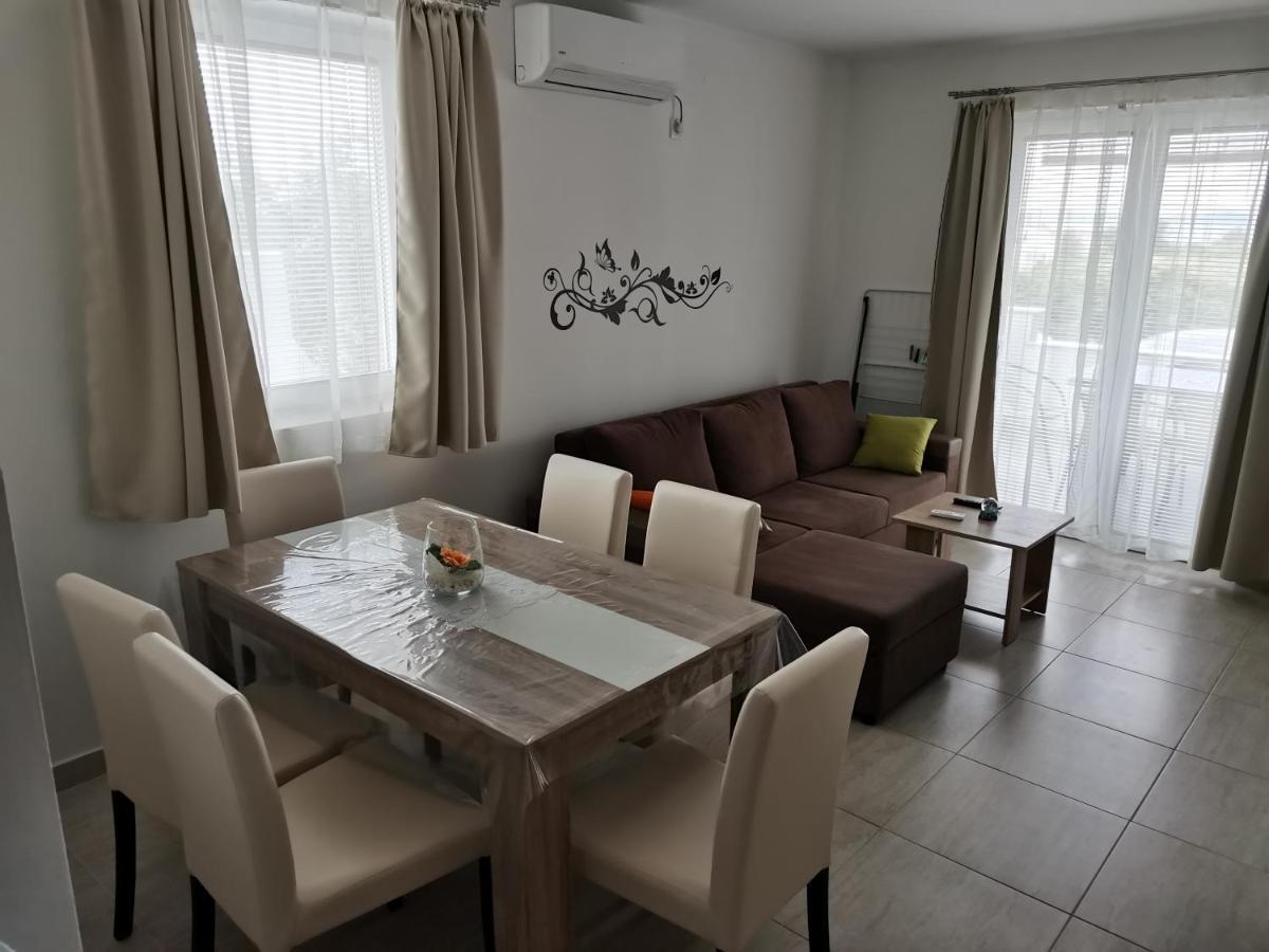 Apartman Jadranka Vir Exterior foto